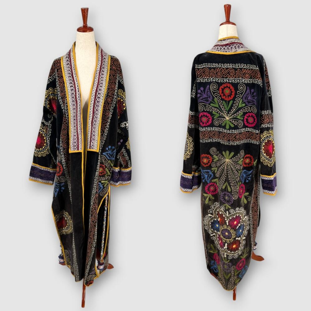 Vintage Nomad Suzani Embroidered Velvet Kimono Duster Coat Black Boho Robe